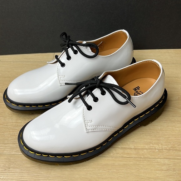 Dr Martens White Patent Leather Oxfords WOMENS SIZE 7 - Picture 6 of 10